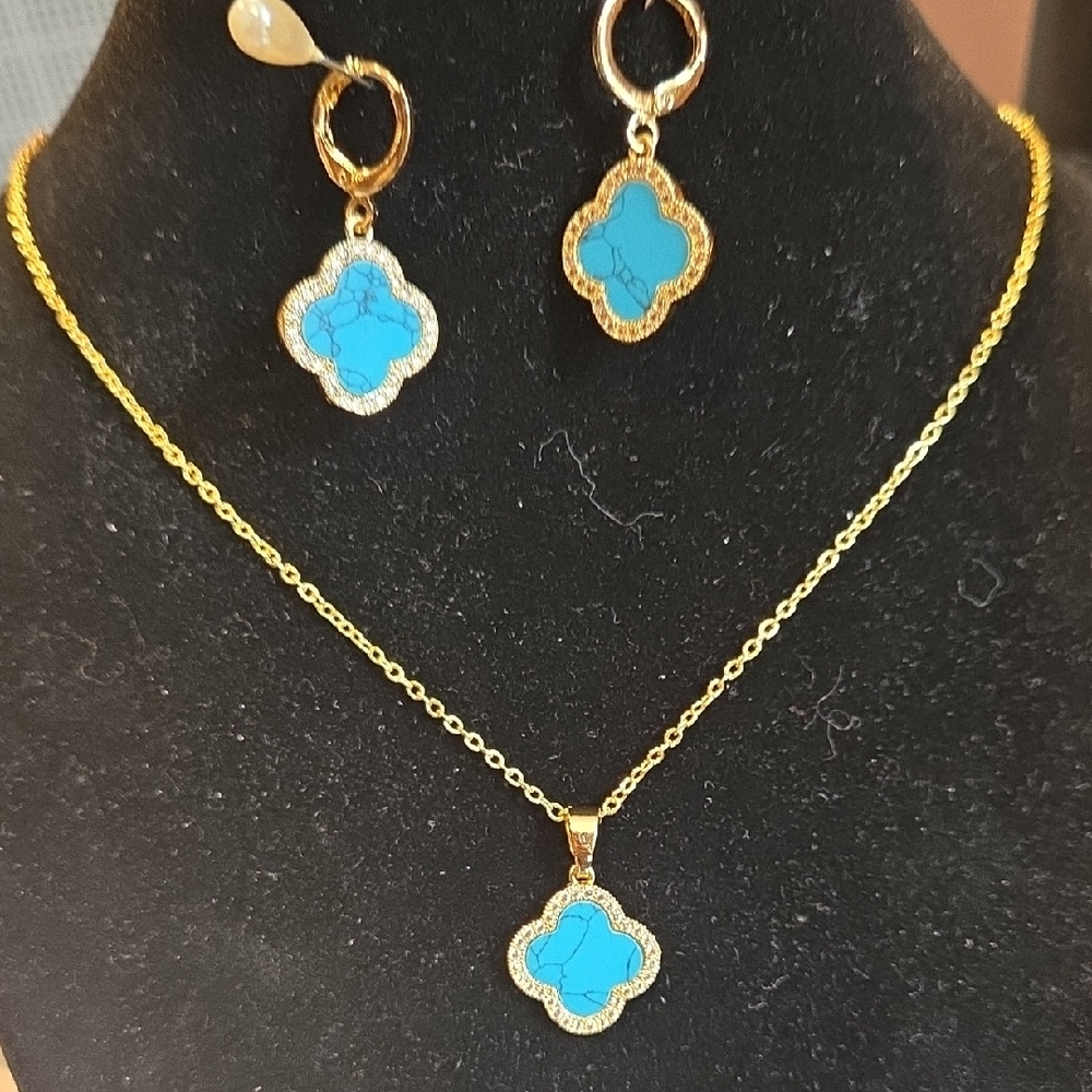 Gold and Turquoise Pendant Necklace and Earring Set